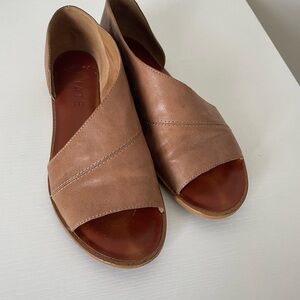 1 State Cutout Open Toe Slip On Leather Flat Sandal